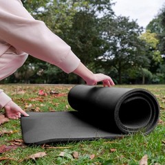 BalanceFrom Yoga Mat, 1″ Extra Thick Exercise Pilates Mat, Deep Wine (Used)