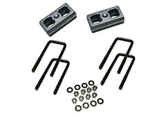 RealTruck 1.5″ Block Kit for GM 2500 | Rear Lift Blocks, U-Bolts, & Hardware