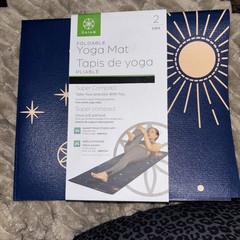 Gaiam Foldable Blue Celestial YOGA MAT Sun Moon Stars 68″x 22″x 2mm Travel Mat