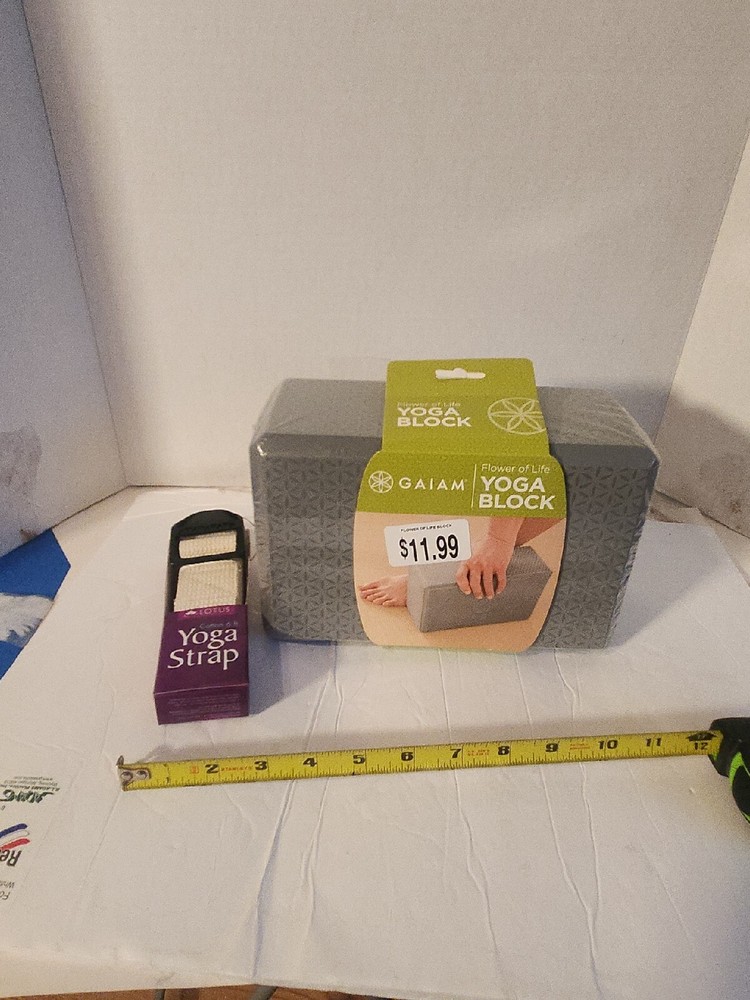Gaiam Yoga Block + Lotus Yoga Strap Set, Black New