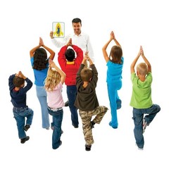 Roylco Body Poetry: Yoga Poses For Young Children with Three Levels of