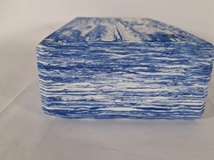 New Lululemon Lift and Lengthen Yoga Block Ocean Tide Blue and White Sold Out