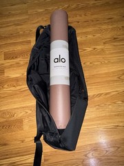 Alo Yoga Warrior Mat Bag Black & Warrior Yoga Mat Dusty Rose Pink Set NWT Bundle
