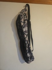 Lululemon The Yoga Bag O/S KRAA Kara Blossom – Black & Creme, Multi-Pocket, Rare