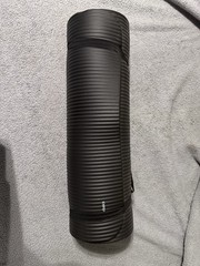 Amazon Basics Black Non-Slip Foam Yoga Mat 71-75in w/ Carrying Strap
