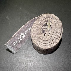 Manduka AligN Yoga Strap 8ft Thunder Grey Cotton Interlocking Buckle