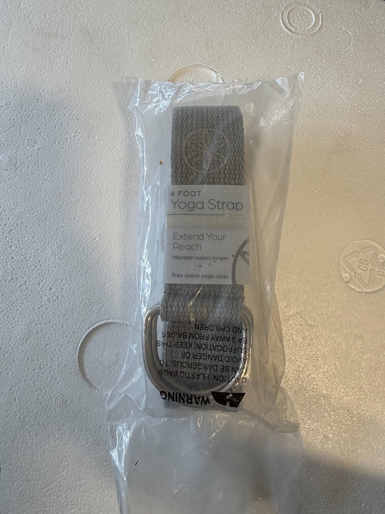 Gaiam 6 Foot Yoga Strap – Extend Your Reach, Maintain Poses Longer – Gray NEW