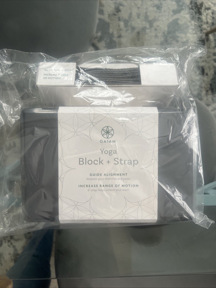 New Gaiam Yoga Block + Yoga Strap Combo Set