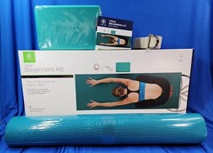 GAIAM Yoga Beginners Kit, 4mm Mat, Brick & Strap, NEW In Box, Green