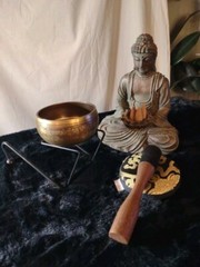 Lot – Silent Mind Tibetan Singing Bowl Set + Buddha Insence Burner | Calming