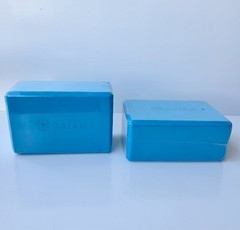 Set Of 2 Gaiam yoga block In Blue Turquoise New And Sealed