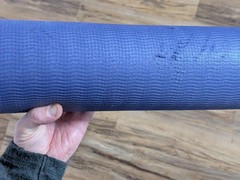 Hugger Mugger yoga mat – 24″ x 67″ – purple/gray with bag – light, grippy, cushy