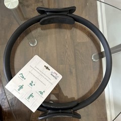Pilates Ring Magic Circle Resistance Exercise Ring w/ Pads NWT