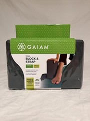 Gaiam Yoga Block + Yoga Strap Combo Set New Sealed Free Workout & How to Videos