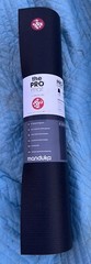 Manduka Pro Yoga Mat Black 6mm Thick 71″ Long PRO71-BLACK NEW