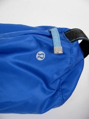 LULULEMON MAT BAG YOGA GET ROLLING NYLON CROSSBODY PERWINKLE ADJUST SLING TOTE