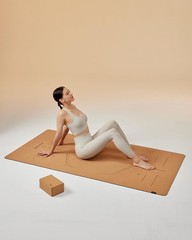 Yoga Mat,Non-Slip Hot Yoga Mat with Anti-Tear Design and Friendly Natural Mat…