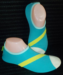 FITKICKS Live Well Foldable Classic Active Yoga Water Shoes LARGE Turquoise *EUC