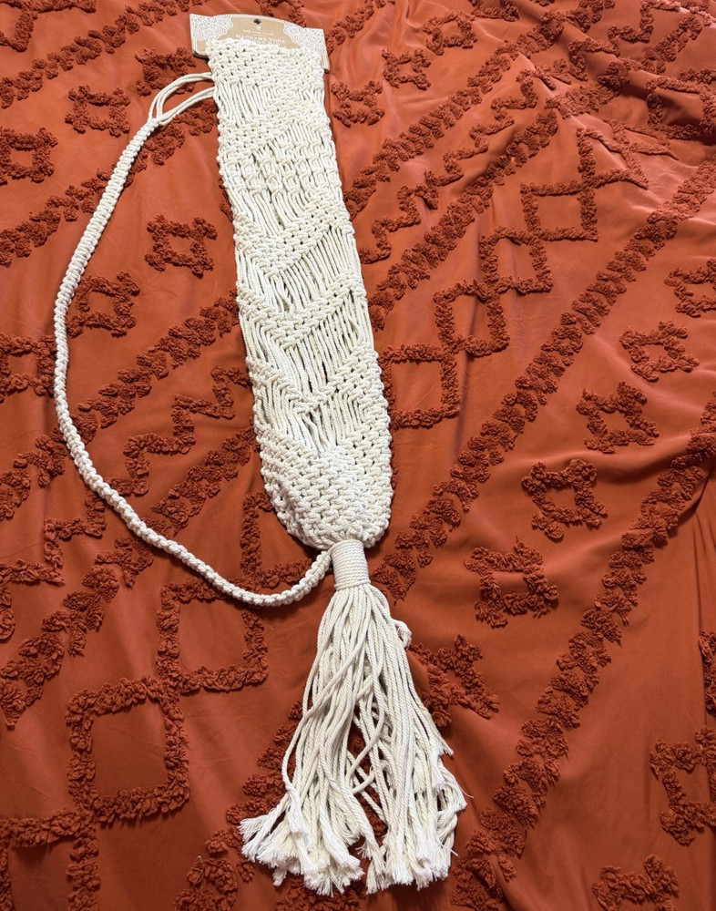 White Boho Macrame Yoga Mat Bag, Fringe Accent, No Buckle