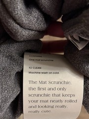 baa THE MAT SCRUNCHIE CHARCOAL