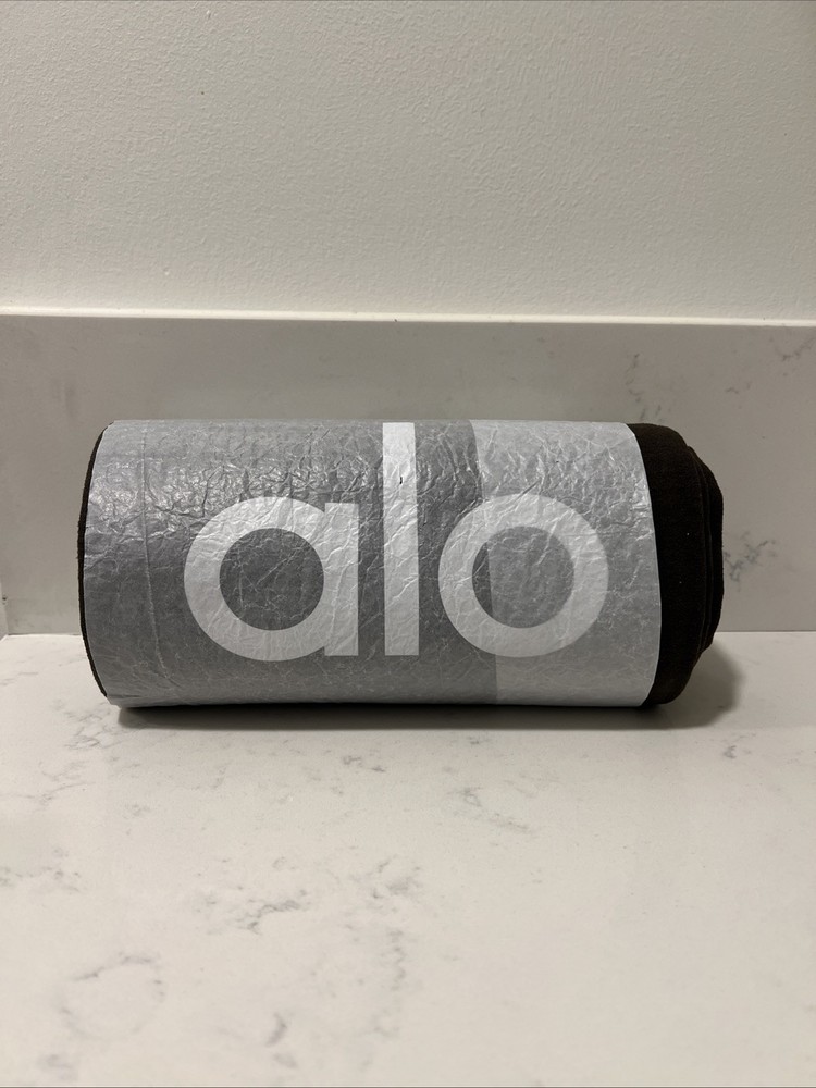 Alo Grounded No Slip Mat Towel Espresso Brand New Unused