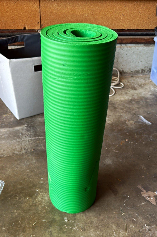 Green Non-Slip Foam Yoga Mat 72 x 24 x 0.25 in for Yoga Gym Training