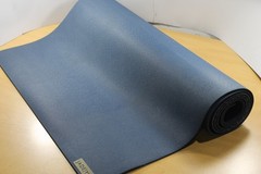 Jade Yoga – Yoga Mat W24 x H74