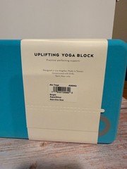 Sold out new bright aqua blue silver bundle ALO yoga uplifting block and Strap