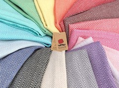 Bazaar Anatolia Turkish Beach Towel 100% Cotton 71×39″, Fuchsia Herringbone