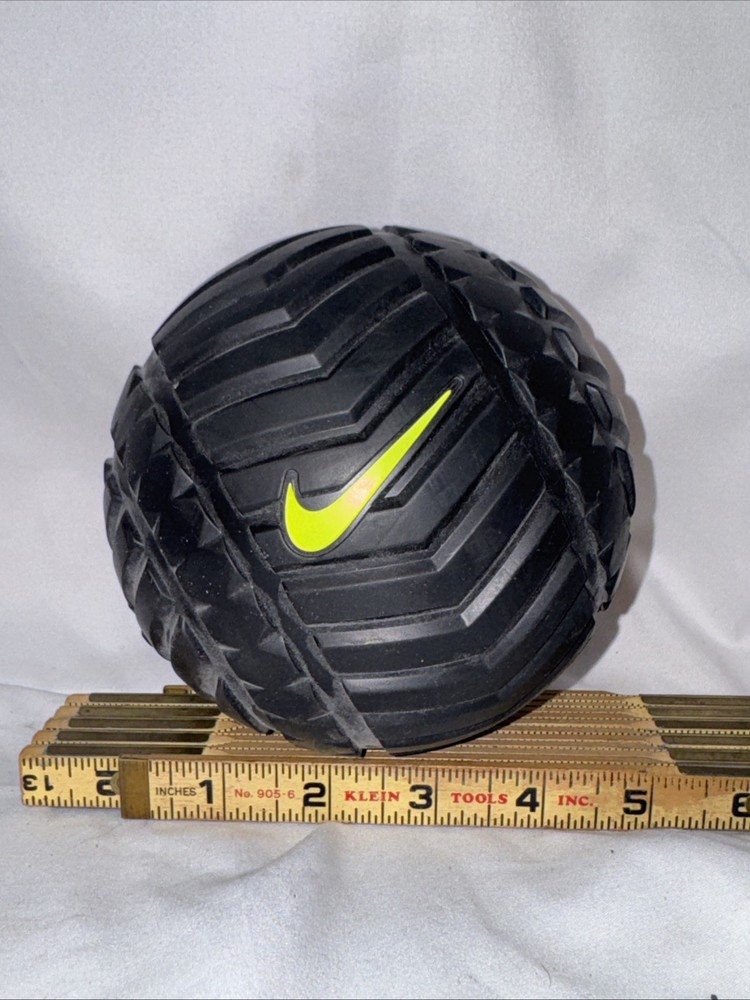 Nike Recovery Massage Ball 5″ Athletic Sports Equip Black Volt Yoga Fitness 2235
