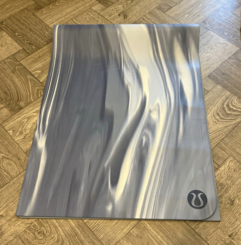 Lululemon Non-Slip Rubber Yoga Mat Gray/White Marbled 71-75in x 26-30in
