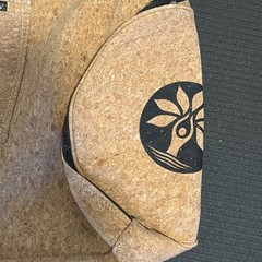 SW ATHLETIC Yoloha Cork Yoga Mat Carrier Bag With Pocket