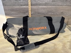 Hotworx Gym Yoga Mat Bag Shoulder Strap Duffel Gray EUC With Stretch Bands NIP