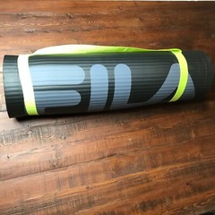 FILA Yoga Mat Sling Carrying Handle Fitness Foam Stretching Pad 3/8″ Thick 10mm