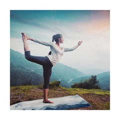 QiyI Yoga Mat Towel with Corner Pockets, Non Slip Sweat Absorbe… FAST USA SHIP