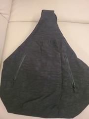 GAIAM BLACK NYLON YOGA BACKPACK MAT HOLD PKT MULTI ZIPPER, HOOK & LOOP CLOSE EUC