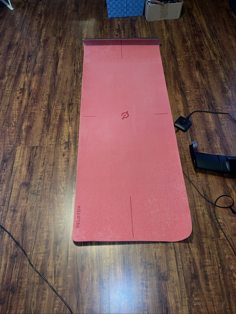 EUC Peloton Reversible Heavy Duty Workout Mat Black Red 71×26 5mm thick Free S/H