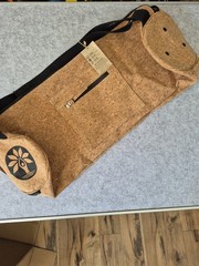 NEW Yoloha Cork Yoga Mat Carrier Bag With Pockets and Cleaning Spray