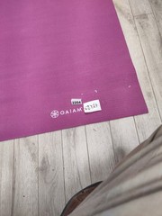 GAIAM Premium Non Slip 5mm Thick 68×24 Exercise Fitness Yoga Mat Purple #2204