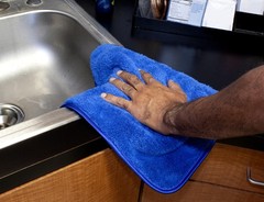 Eurow Double Density 700 GSM Microfiber Shag Towels with Satin Edge, Ultra Ab…