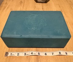 Gaiam Foam Yoga Blocks Lightweight, Non-Slip, 9″ x 6″ x 4″, Blue Teal