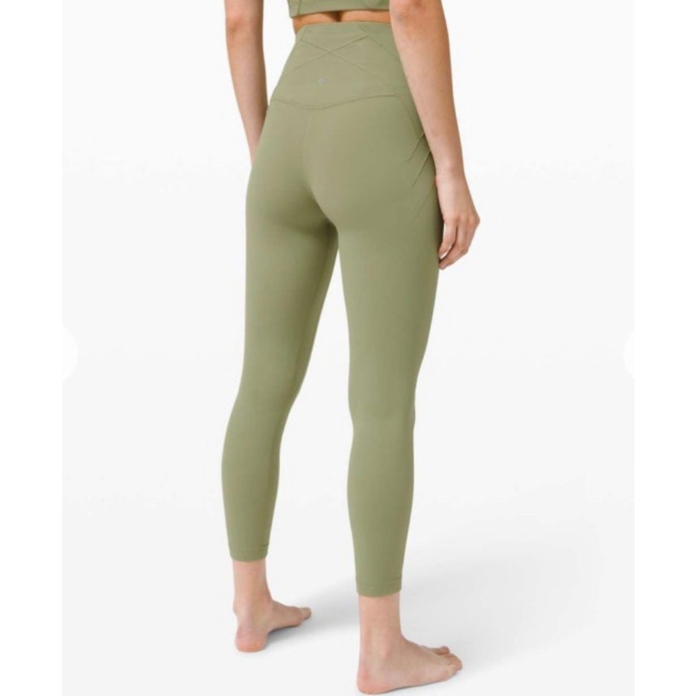 Lululemon Nulu Fold High-Rise Yoga Tight 25″ Size 6 Green