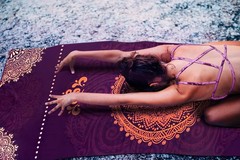 Heathyoga Non Slip Hot Yoga Towel 100 Microfiber Non Slip Yoga Mat Towel For