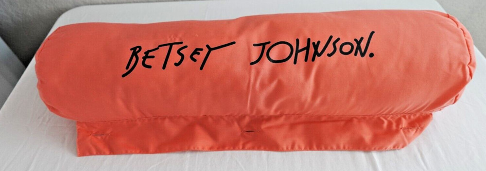 Betsey Johnson Beach Pillow for Yoga Mat Pink Detachable (pillow only)