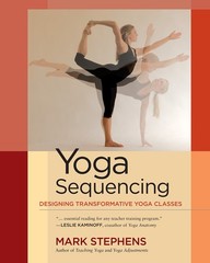 Yoga Sequencing: Designing Transformative Classes Tan