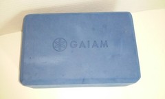 GAIAM Yoga Stretching Block Blue Exercise Pilates Workout form Brick 9″ x 6 x 4