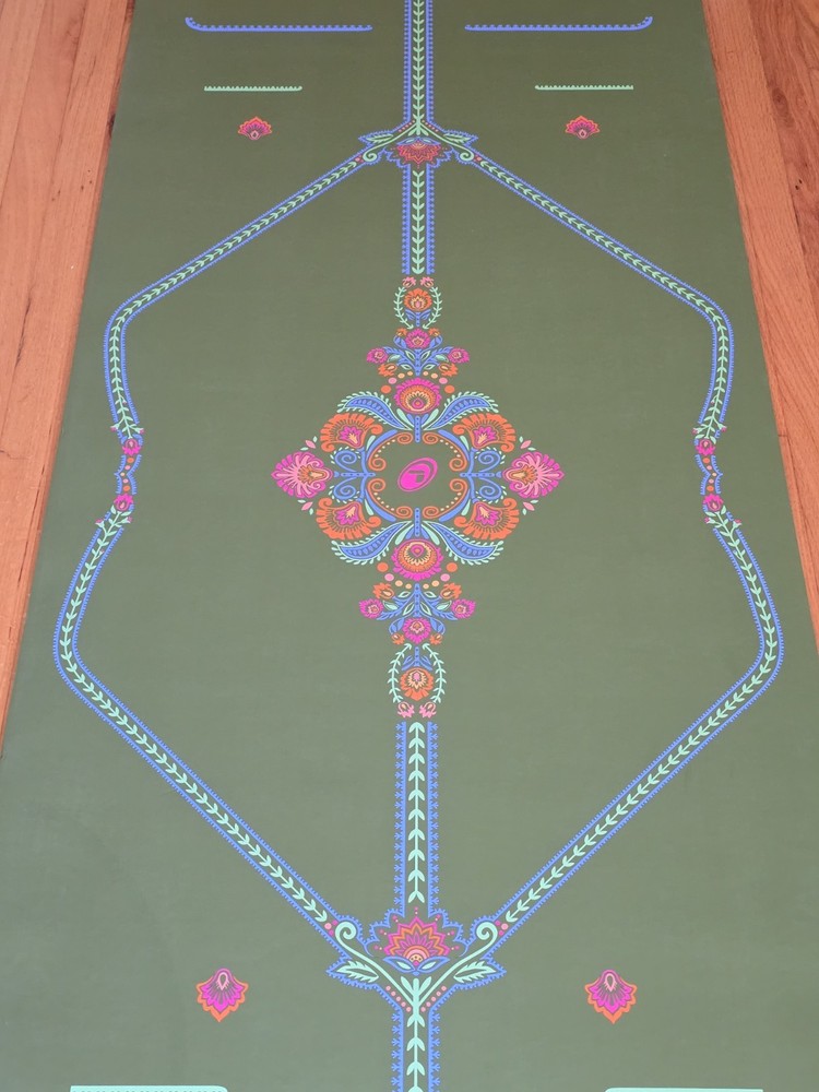 Liforme XL Yoga Mat Olive Green Mindful Garden w/ Travel Bag Used Once