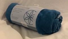 Gaiam Active Dry Yoga Mat Towel Stay Put Corner 70″x26″ Absorbent Quick Drying