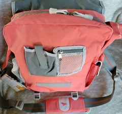 NWT High Sierra Express Messenger Bag – Mia 54202 Peach/White w/yoga mat straps