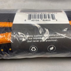 Manduka Yogitoes Skidless Yoga Mat Towel Unisex 24″x71″ Black Fabric NWT